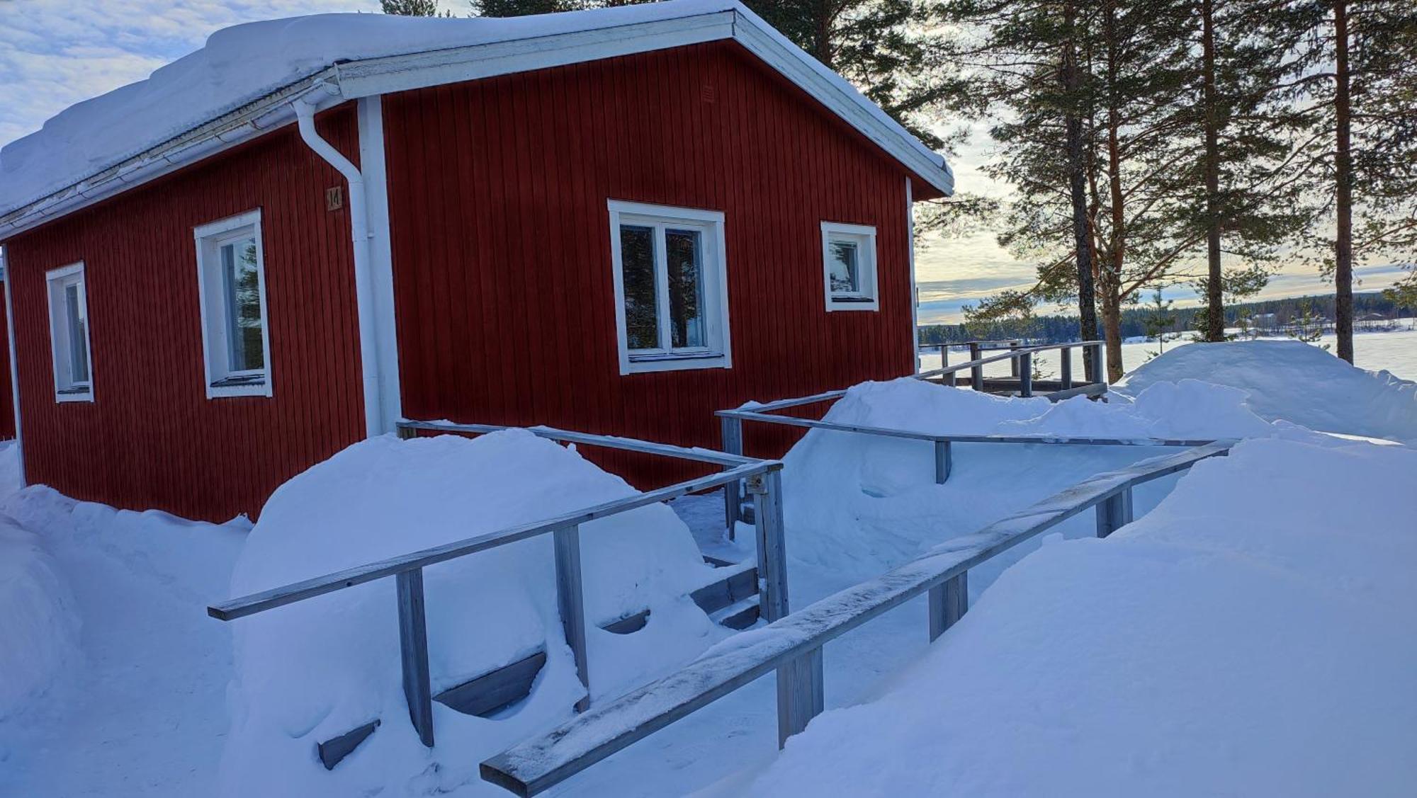 Fritidshus - Cottage - Holiday House - Soluppgang Blattniksele Екстериор снимка